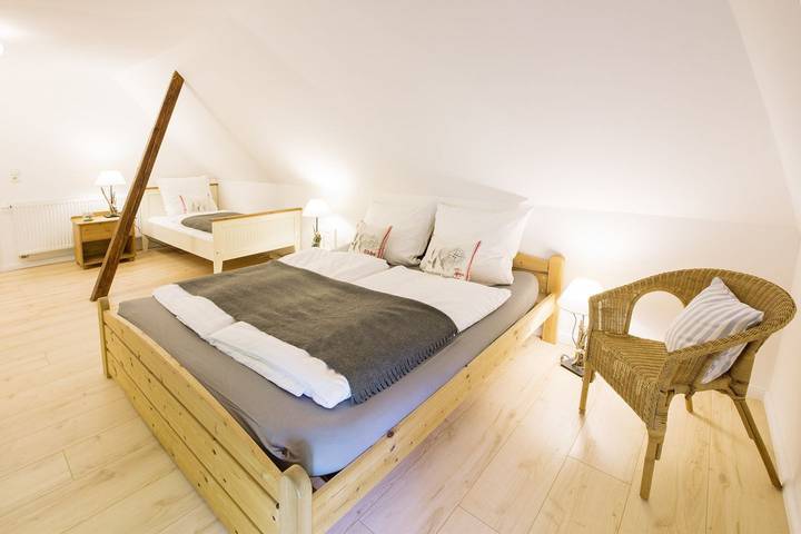 Ferienwohnung für 5 Personen, mit Terrasse und Garten sowie Sauna in Hasselberg - 4