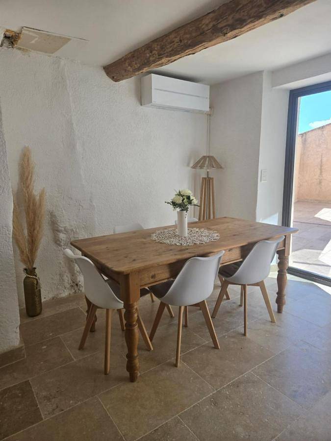 Location de vacances pour 6 personnes, avec terrasse à Sainte-Tulle - 3