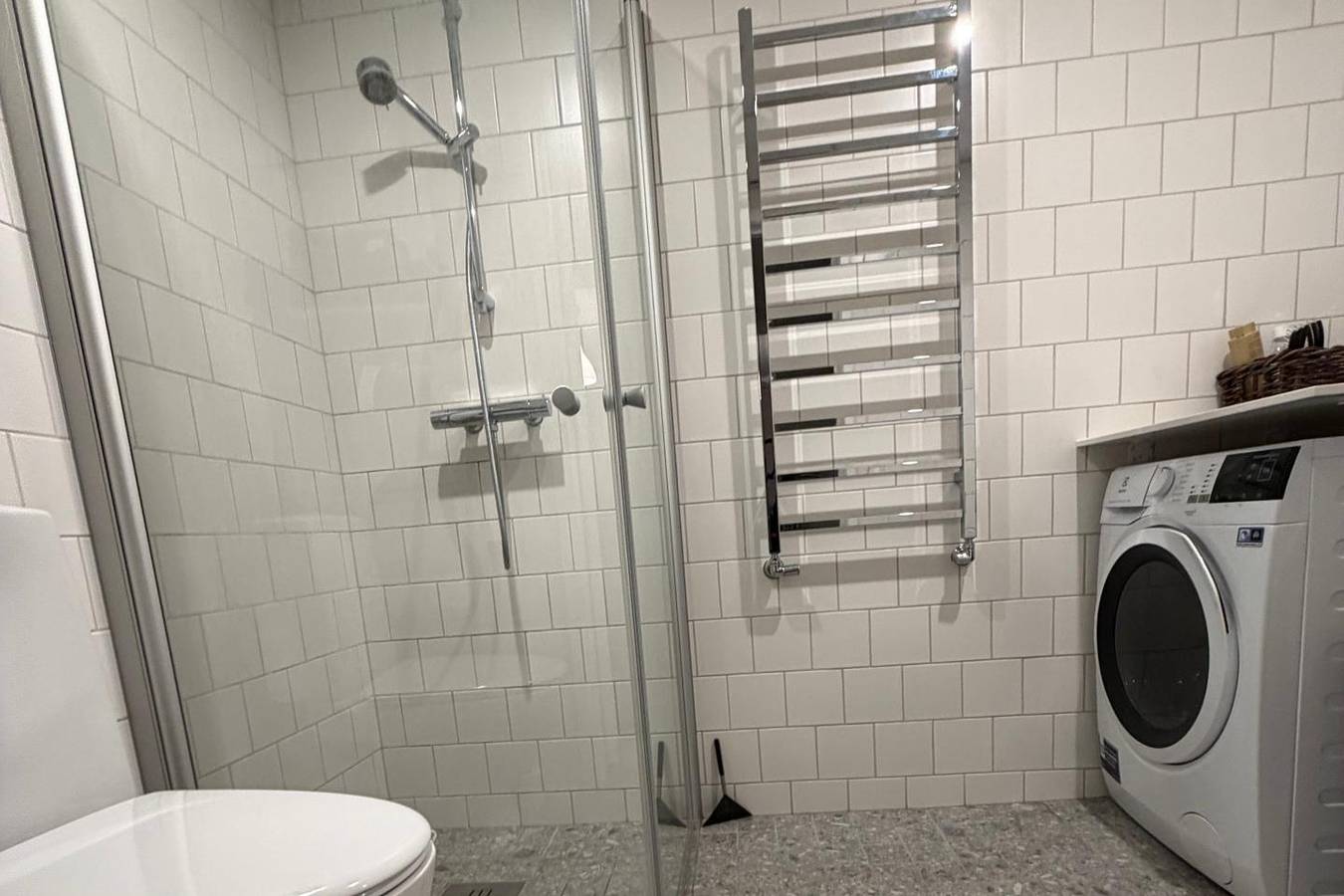 Ganze Ferienwohnung, Business/Couples - Parking - Wifi - Sleeps 3 in Schwedische Ostsee