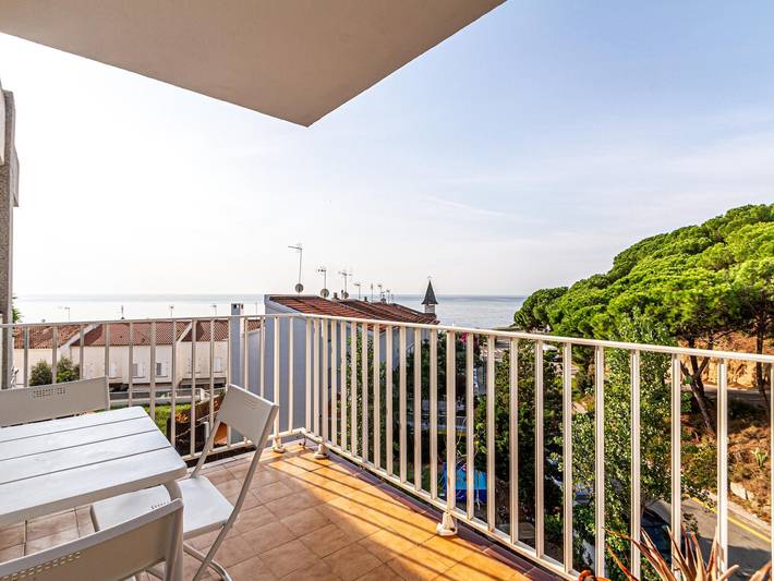 Ferienwohnung für 4 Personen, mit Balkon/Terrasse und Meerblick - 1