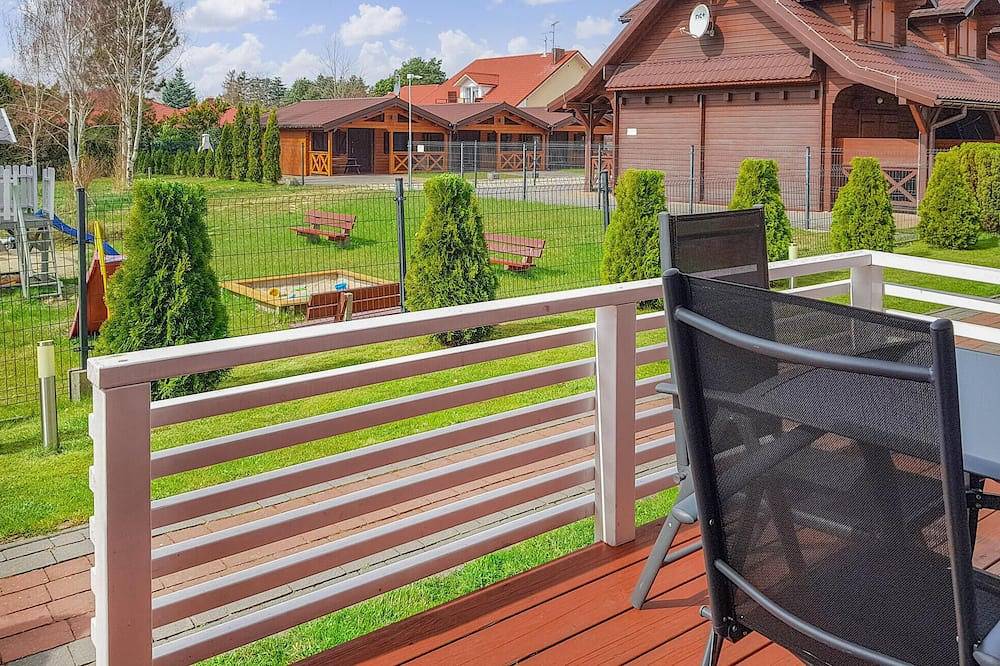 Nice home in Sianozety with Wifi in Ustronie Morskie, Baltic Sea Pomerania