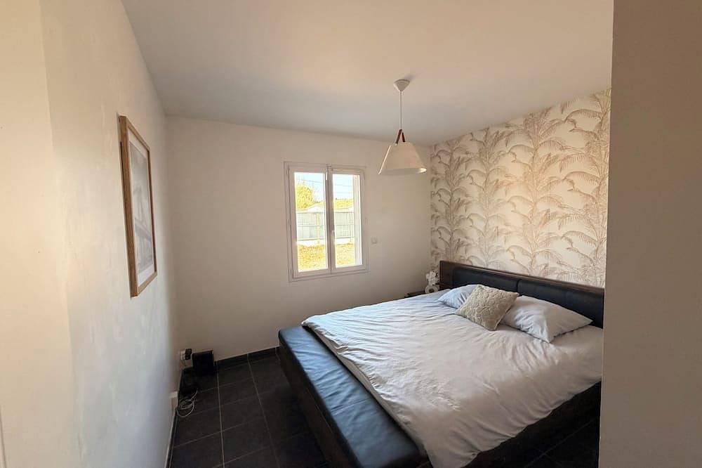 House with swimming pool, ideal for vacations & professional stays. in Saint-Jean-d'Illac, Bordeaux und Umgebung