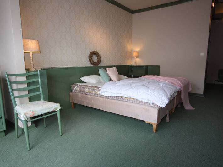 Location de vacances pour 36 personnes, avec terrasse à La Roche-en-Ardenne - 4