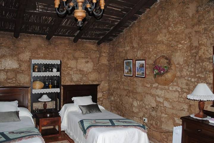 Maison chaleureuse à La Sabinita avec vue sur la montagne in Arico Viejo, Arico
