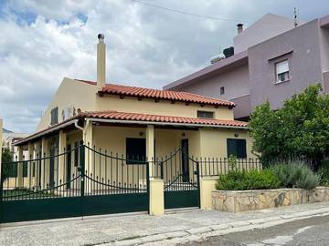 Gîte pour 6 personnes, avec vue et jardin, animaux acceptés ó Zarós