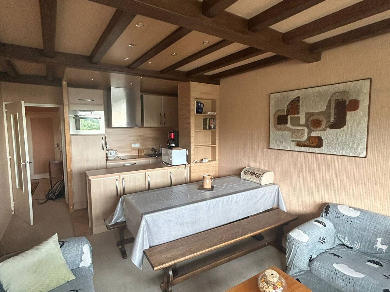 Apartamento entero, Apartamento para 5 personas en Super Besse con Wi-Fi in Super Besse, Besse-et-Saint-Anastaise