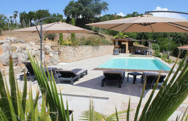 Villa pour 6 personnes, avec balcon ainsi que jardin et piscine en Corse-du-Sud - 3