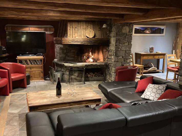 Gîte pour 14 personnes, avec jacuzzi et jardin ainsi que sauna et terrasse à Séez - 4