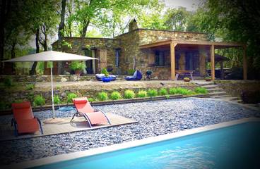 Gîte pour 3 personnes, avec piscine ainsi que terrasse et jardin à Barbaggio
