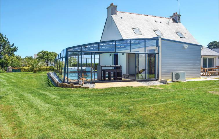 Location de vacances pour 8 personnes, avec piscine et terrasse à Plouézec - 4