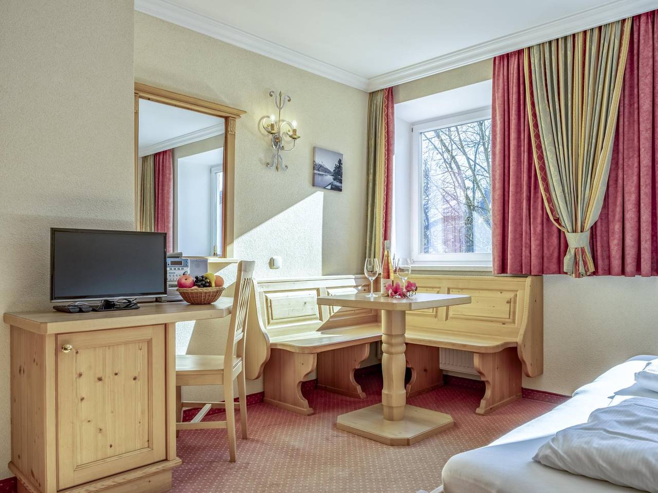 Geheel appartement, Grote moderne vakantiewoning bij de skibus in Loferer und Leoganger Steinberge, Fieberbrunn