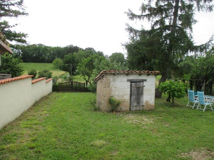 Location de vacances pour 6 personnes, avec vue et terrasse à Saint-Antoine-Cumond - 3