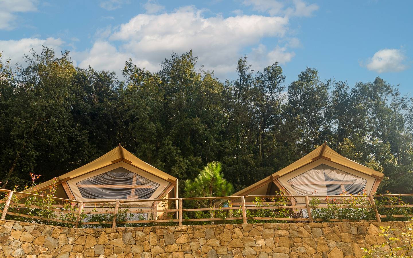 Bungalow für 4 Personen mit Kinderpool in Isolabona, Ligurische Alpen