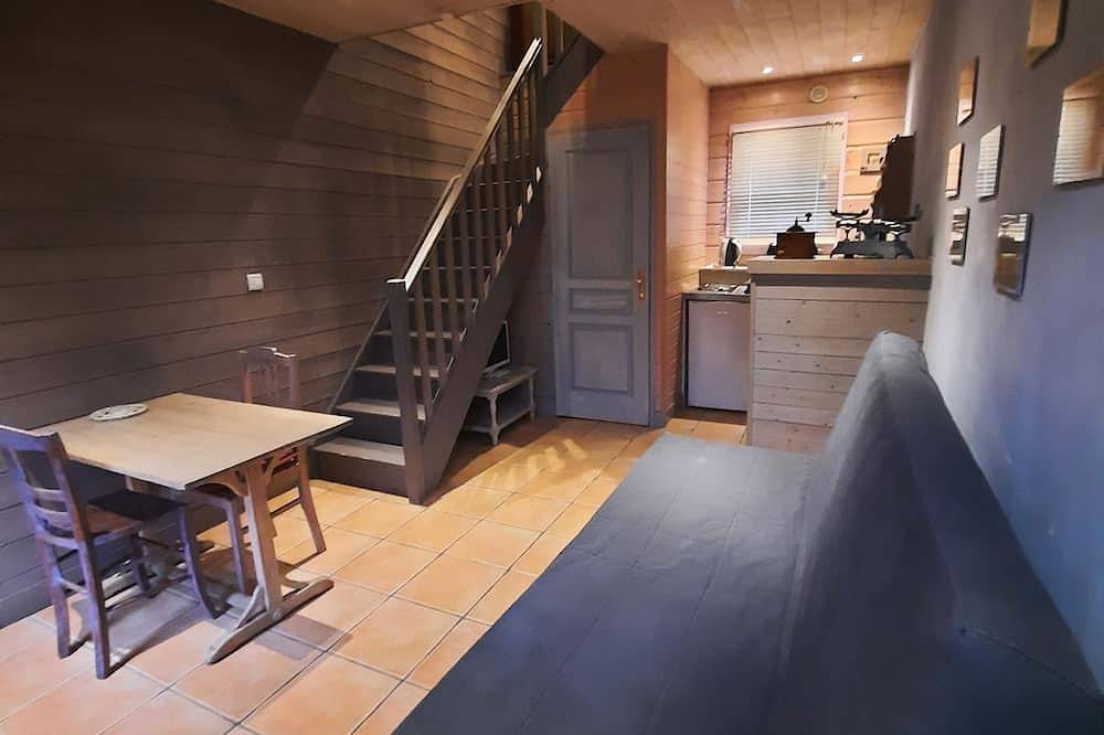 Gîte Le Studio duplex 2/4 pers piscine + sauna in Fatouville-Grestain, Côte de Grâce