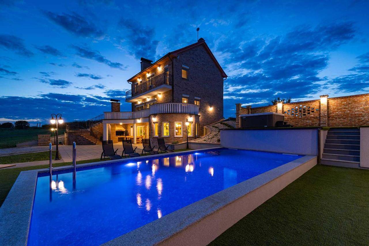 Villa Stipino in Żupania osijecko-barańska