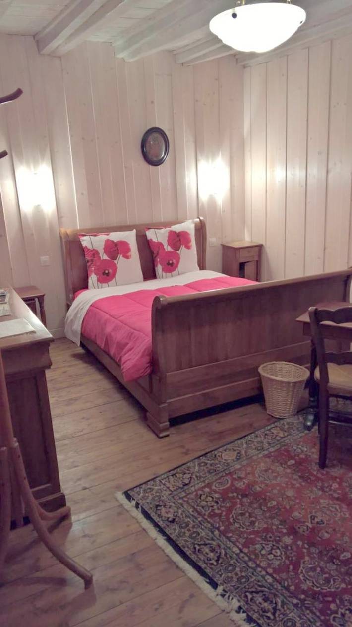 Gîte pour 3 personnes, avec vue ainsi que jardin et terrasse à Frasne - 4