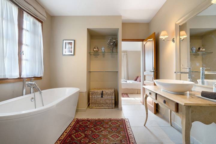 La Maison – Gran casa de encanto con piscina y jardín arbolado in Villeneuve-de-Duras, Región de Marmande