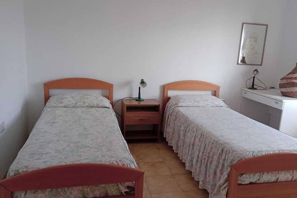 Ganze Wohnung, Unabhängige Wohnung 700 Meter vom Meer mit Panoramablick in Santa Maria Navarrese, Ogliastra Provinz