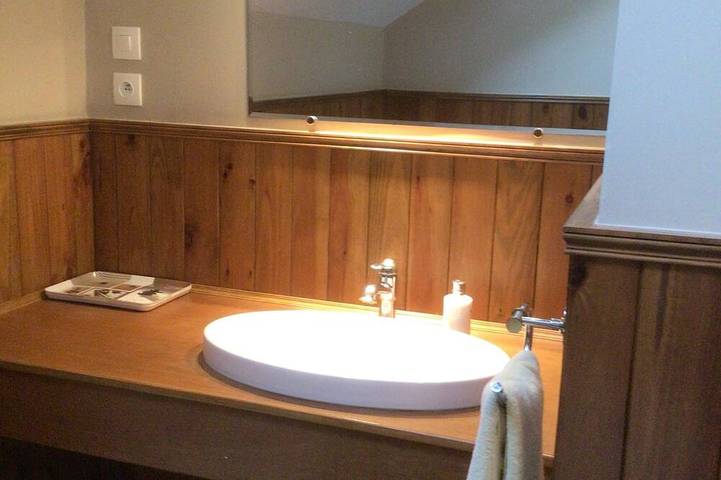 Gîte pour 5 personnes, avec jardin à Plouguenast - 4