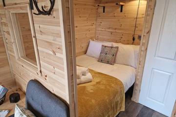 Glamping for 2 People in Highlands, Scotland, Photo 3