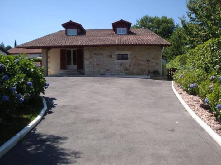 Location de vacances pour 6 personnes, avec jardin et piscine à Jatxou - 4