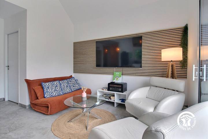 Gîte pour 6 personnes, avec Terrasse dans Plage De Treherve - 3
