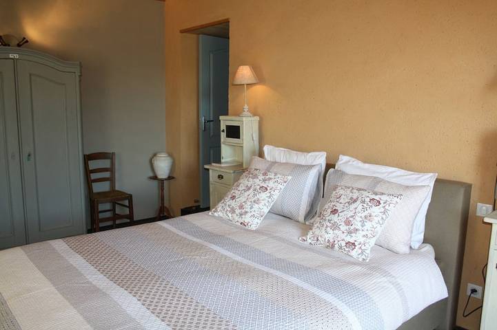 Location de vacances pour 6 personnes, avec jardin et balcon à Sainte-Alvère - 2