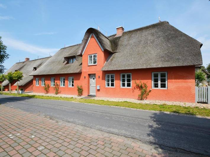 Ferienhaus für 11 Personen, mit Sauna und Garten, kinderfreundlich - 1