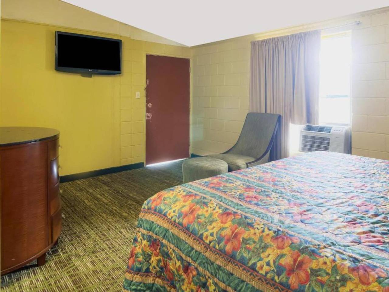 Entire apartment, King Bed|Smoking|Mobile Al in Mobile (AL), Mobile Bay