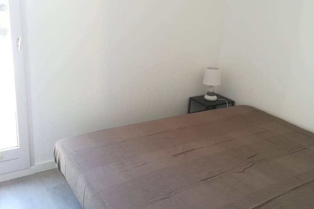 Villa avec jardin, vélo, garage aménagé proche mer et commerces in Saint-Cyprien-Plage, Saint-Cyprien