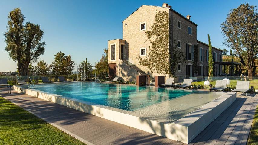 Villa con piscina per 12 persone, con giardino e piscina, adatto a famiglie con bambini in Emilia Romagna
