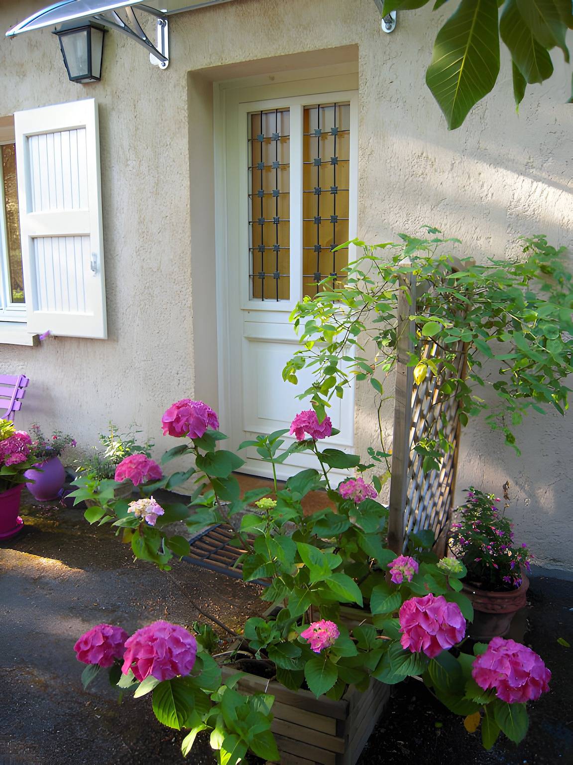 Apartamento entero, Apartamento Les Iris con jardín privado y parking en Saint-Jean-des-Vignes in Saint-Jean-des-Vignes, Beaujolais