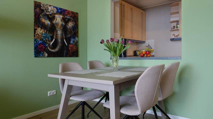 Ferienwohnung für 4 Personen, mit Ausblick in Wedel - 2