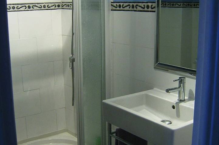 Gîte pour 2 personnes, avec terrasse et jardin à Villefranche-sur-Mer - 2