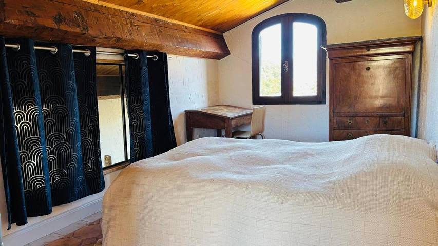 Maison d’hôte pour 3 personnes, avec vue et jardin, animaux acceptés dans Porticcio - 2