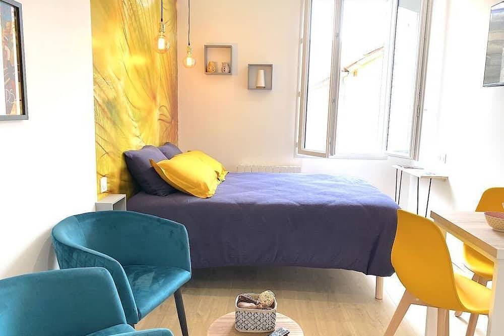 Entire apartment, Studio Moderne au Cœur de Rochefort - Vivez L'élégance et le Confort in Rochefort, Rochefort region
