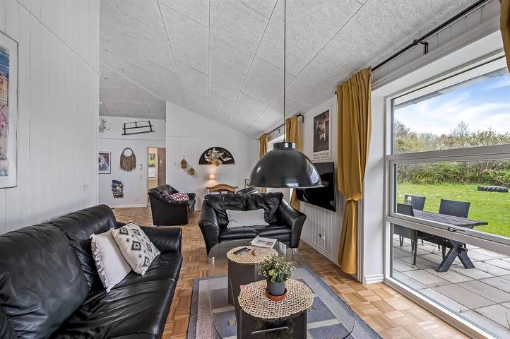 Pet friendly home in Spøttrup with Wifi in Ålbæk Strand, Limfjord in Westjütland
