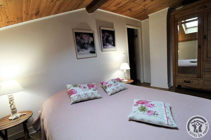 Location de vacances pour 4 personnes, avec jardin à Pommiers - 2