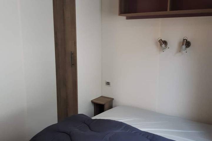 Wohnwagen für 4 Personen in Montagnac-Montpezat - 2