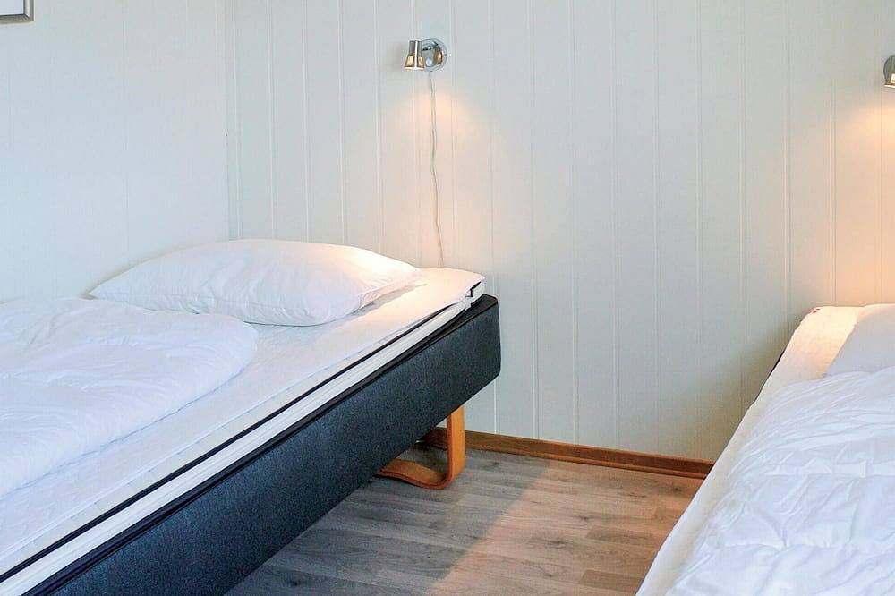 Gemütliches Haus in Farsund mit Sauna in Farsund