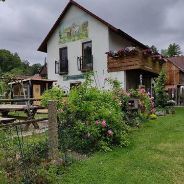 Gîte pour 5 personnes, avec balcon et jardin à Waischenfeld