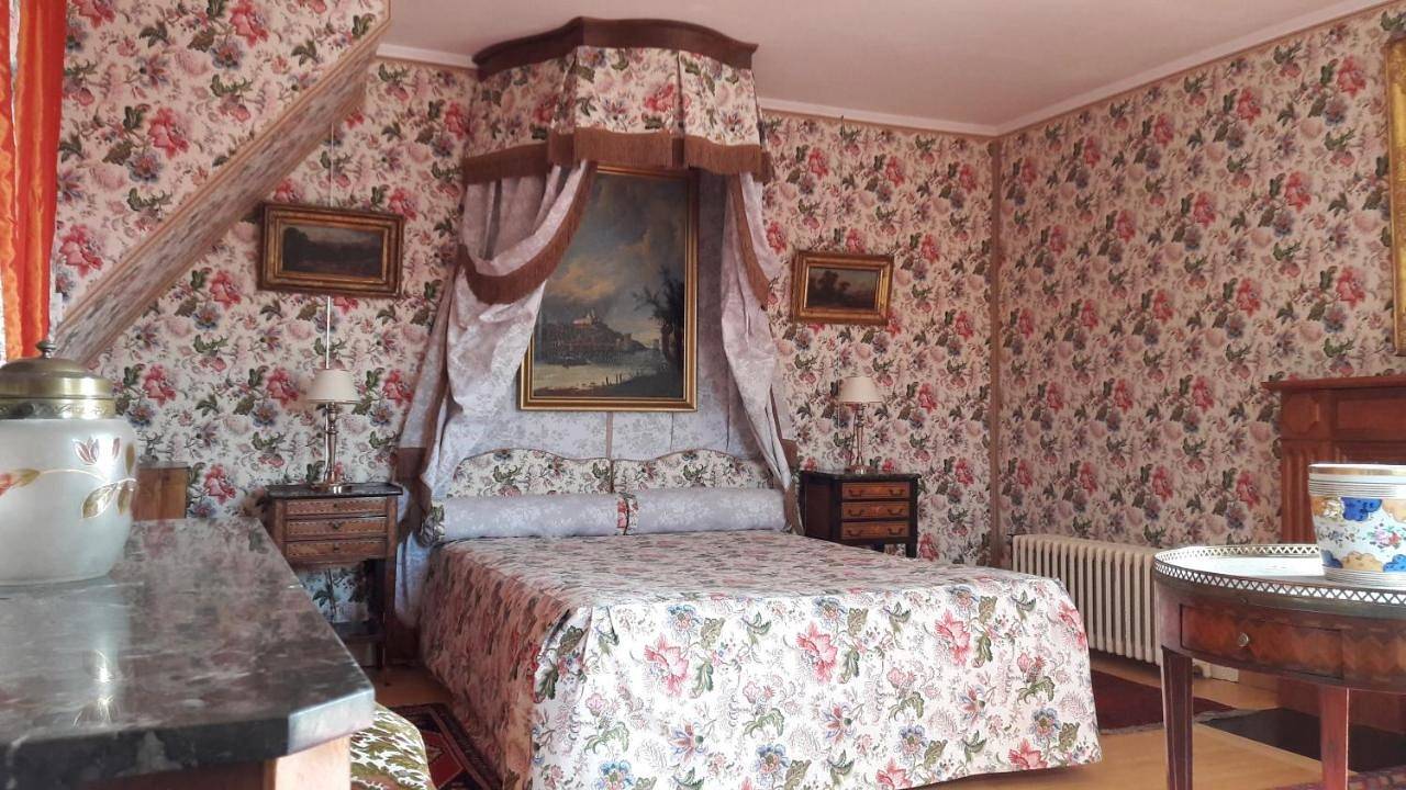 Double Room with Park View in Dijon, Région de Dijon