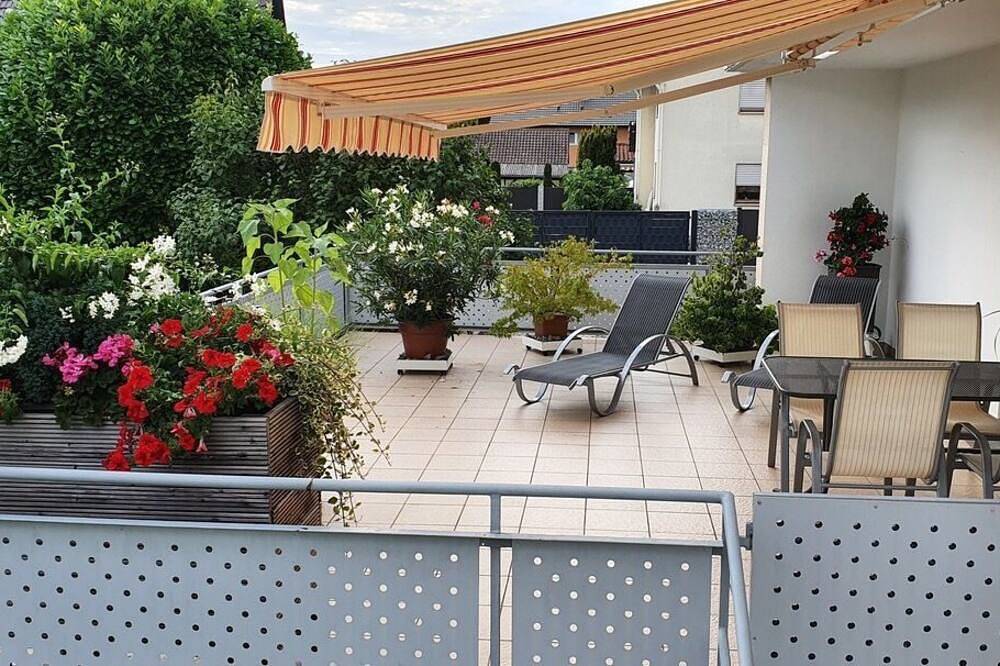 Ganze Wohnung, Eg-Ferienwohnung, 86 qm, 1 Wohnzimmer, 1 Schlafzimmer, max. 4 Personen in Europa-Park, Ettenheim