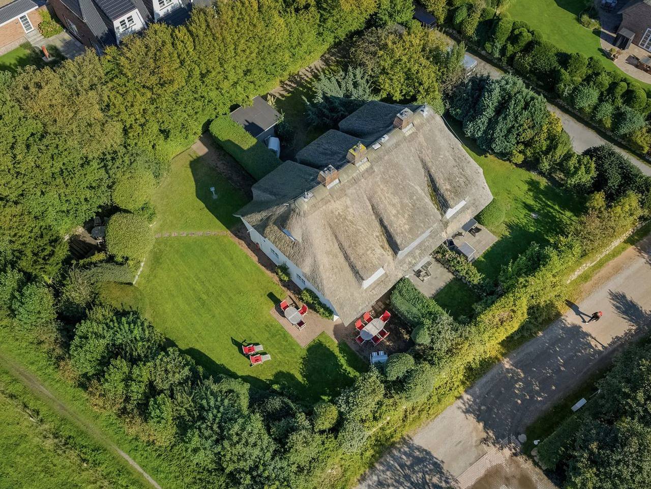 Ganze Ferienwohnung, Fienchen - Fienchen - reetgedecktes Haus, schön gestalteter Garten im Südwestteil des Ortes in Keitum, Sylt (Gemeinde)