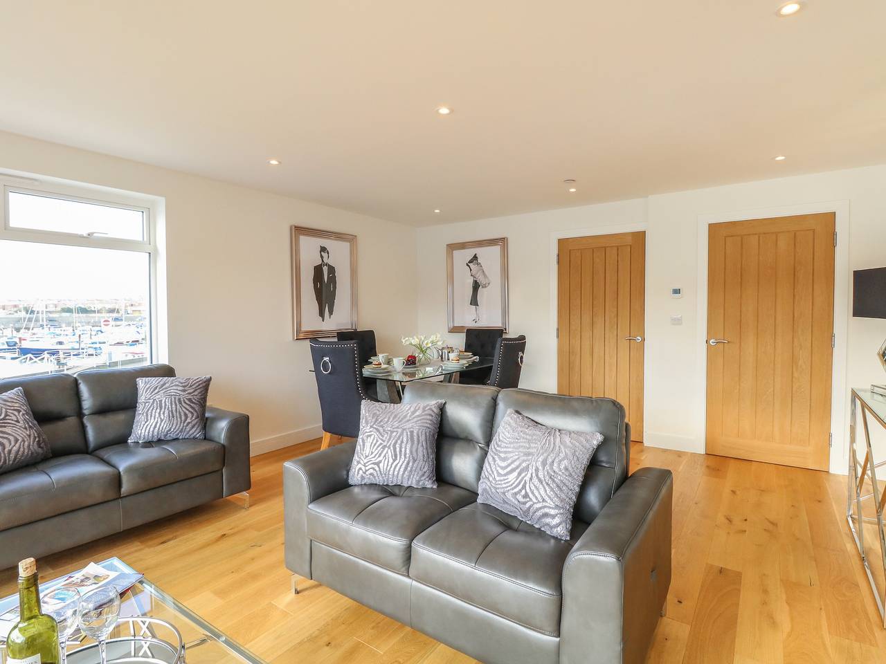 Entire apartment, Harbourside Haven Apartment 1 in Weymouth, Dorset