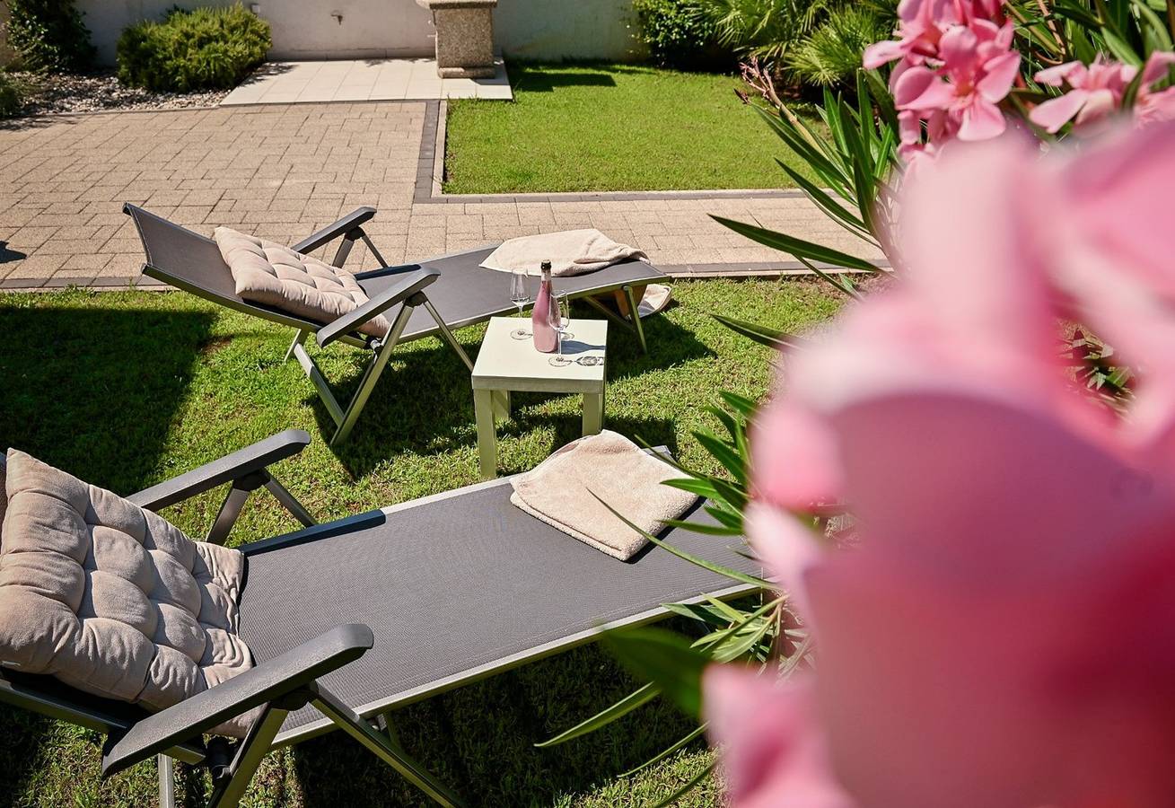 Ganze Wohnung, Elegante Luxus-Ferienwohnung Nika**** mit großer Terrasse auf Krk in Zidarici, Krk