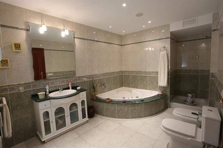 Villa für 17 Personen, mit Whirlpool und Balkon an der Costa Tropical - 2