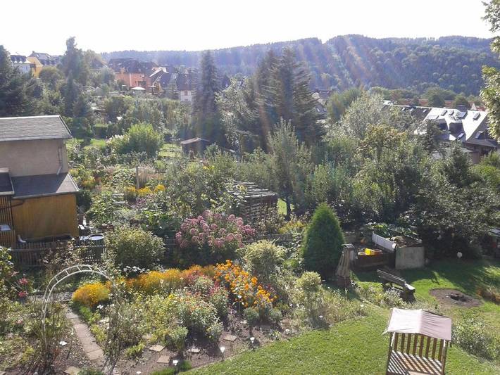 Ferienhaus für 3 Personen, mit Balkon und Terrasse sowie Garten und Ausblick in Aue - 2
