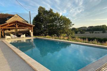Gîte pour 8 personnes, avec jardin à Issigeac