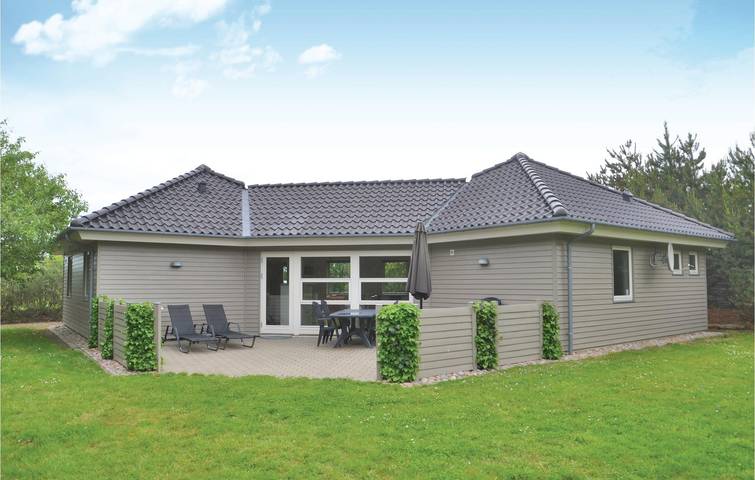 Ferienhaus für 6 Personen, mit Terrasse und Whirlpool sowie Garten und Sauna in Kvie Sø